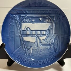1985 Bing & Grondahl Plate CHRISTMAS EVE AT THE FARMHOUSE Edvard Jensen Denmark